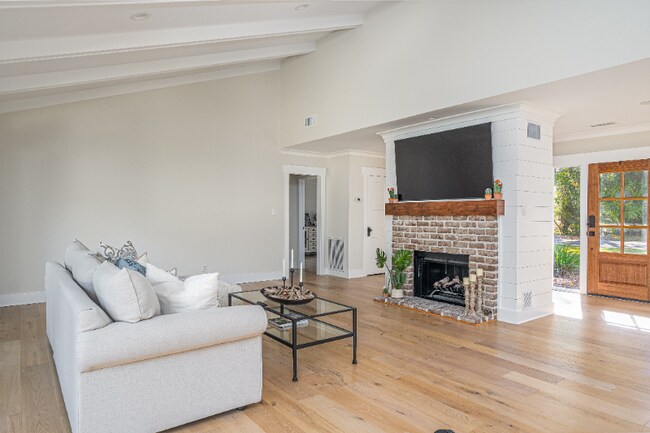 Foto del edificio - 10 Howley Ln