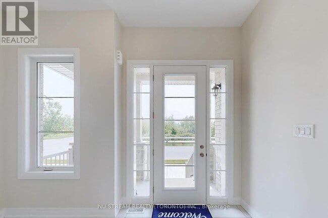 Building Photo - 3576 Bur Oak Ave
