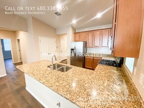 Building Photo - 115 S Bermuda Cir
