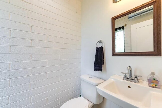 Foto del edificio - 7720 E Heatherbrae Ave