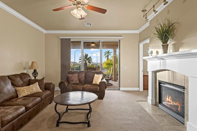 Building Photo - Fully Furnished 2 Bedroom Home.