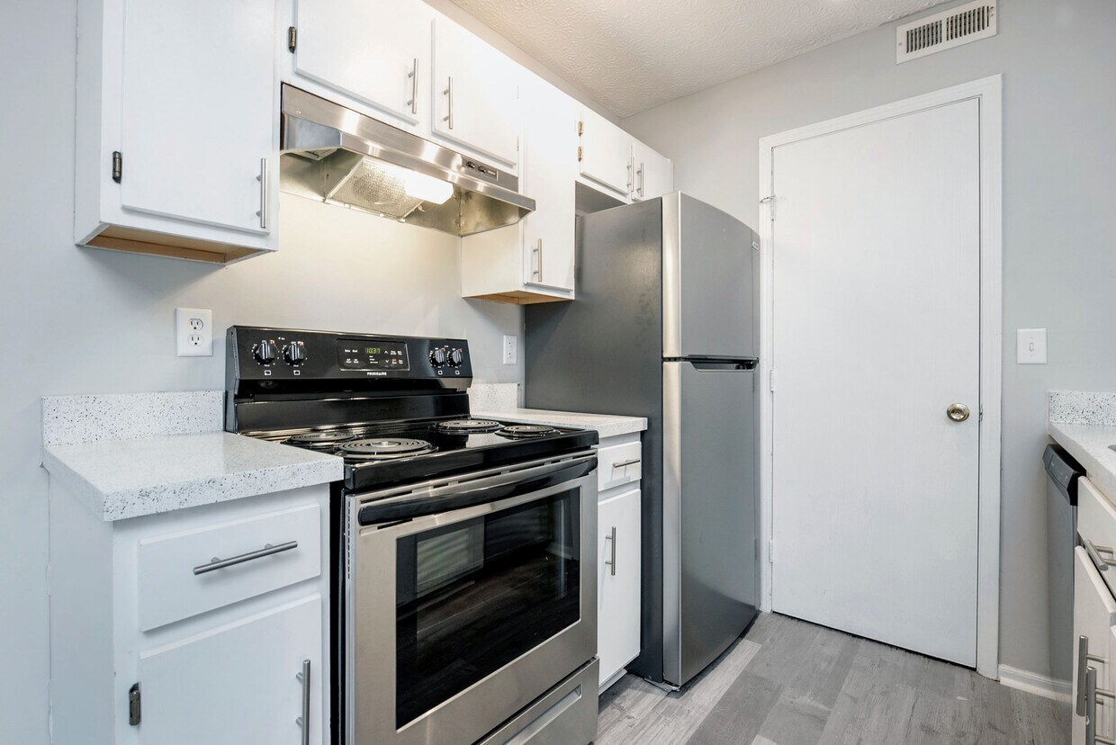 Worthington Woods Apartments in Columbus, OH