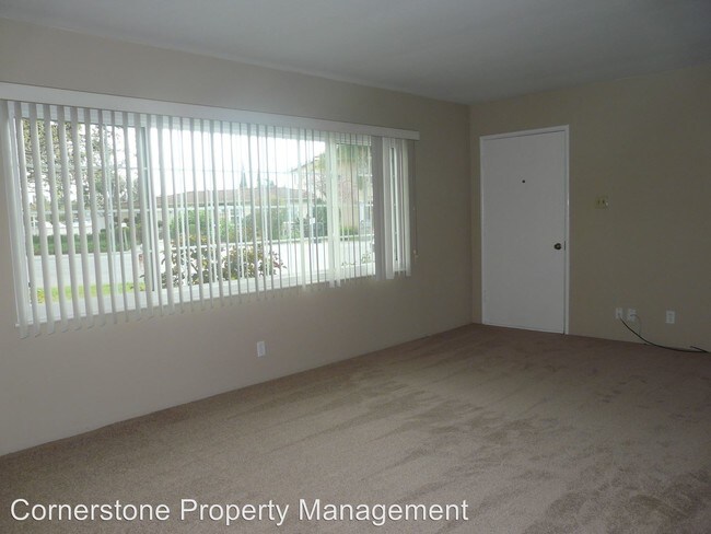 Building Photo - 13043 Pfeifle Ave