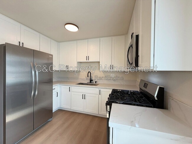 Building Photo - 855 9th St