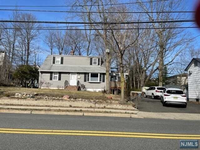 Primary Photo - 180 W Orchard St