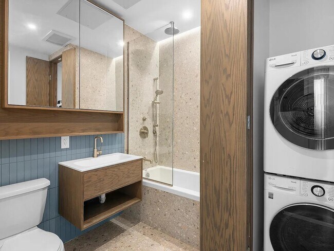 Foto del edificio - 373 Palmetto St