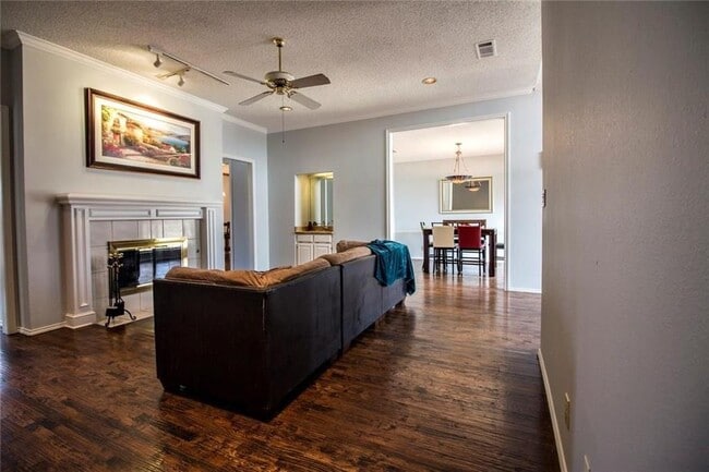 Building Photo - 4111 Province Dr