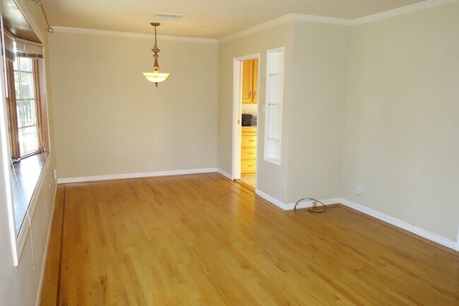 Foto del edificio - 117 Waverly St