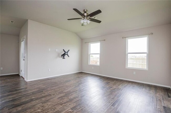 Building Photo - 713 NW 67th Ave