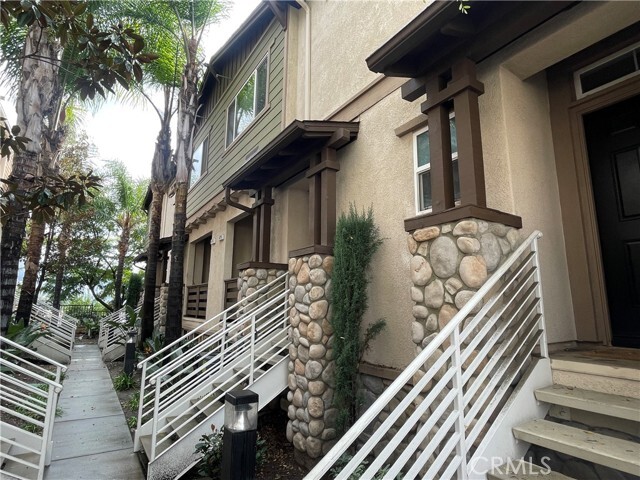Building Photo - 1420 Cobblestone Ln