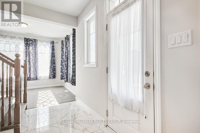 Building Photo - 221 Merak Way