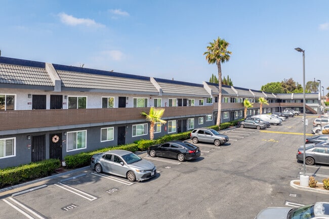 Primary Photo - Del Amo Place Apartments Homes