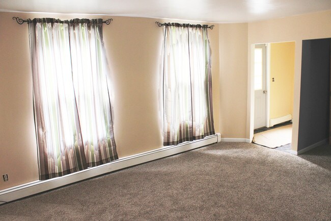 Entry and Living room - 426 Merrick St