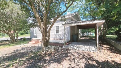 Building Photo - 159 Poplar Ave