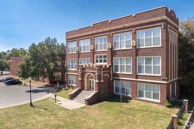 Imagen principal - Roosevelt School Apartments