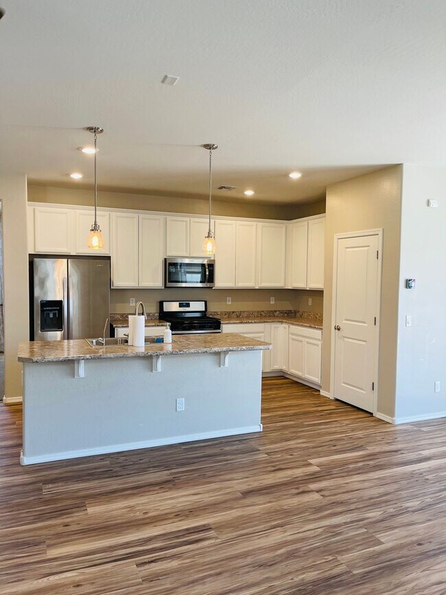 Building Photo - COMING SOON! Recently Remodeled 3 Bedroom,...