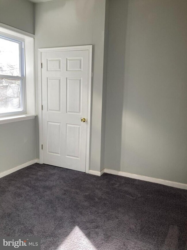 Foto del edificio - 646 N 36th St