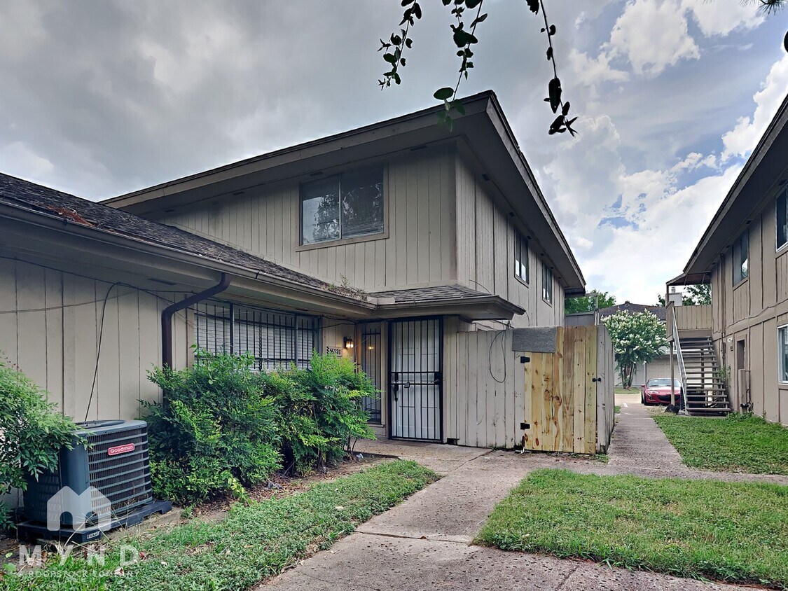 Primary Photo - 5632 Birchmont Dr