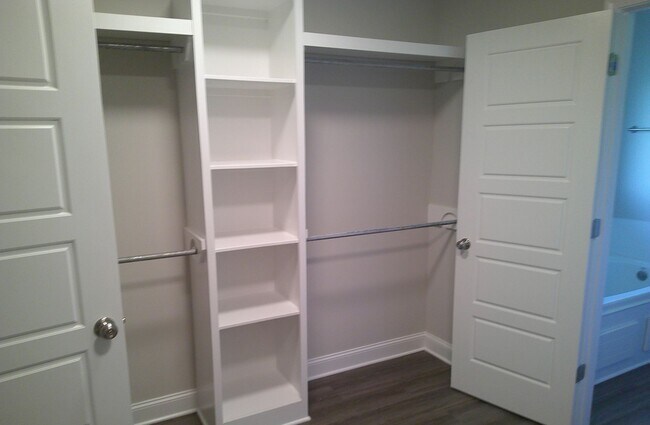 Building Photo - JUST REDUCED!! PLUS..***Move in Special..1...