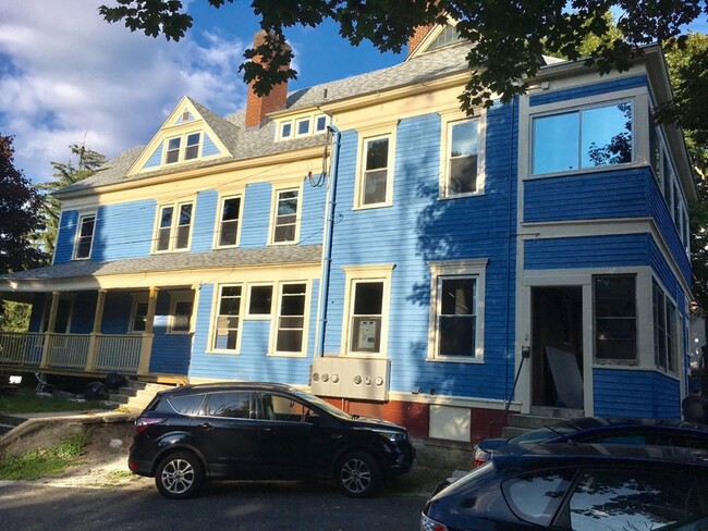 Foto del edificio - 373 School St