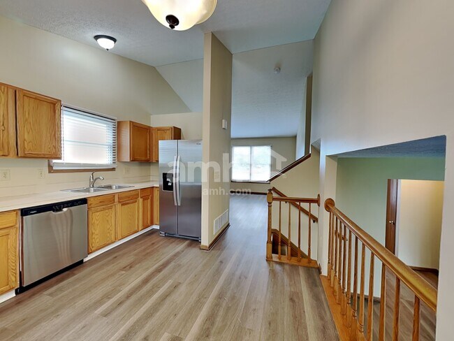 Foto del edificio - 5712 Danmar Dr