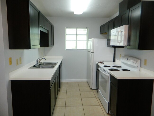 Foto del edificio - 463 Richview Park Cir E