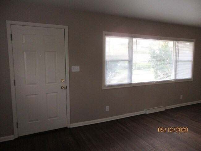 Foto del edificio - 4711 Warsaw St