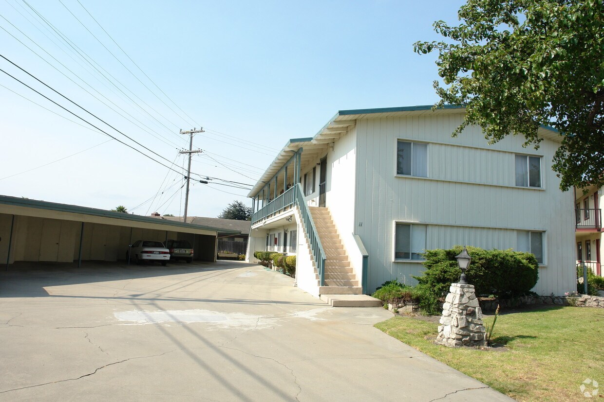 Primary Photo - 11 San Ramon Cir