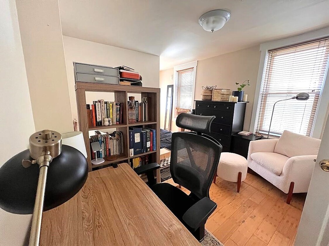 Primary Photo - 845 N 26th St