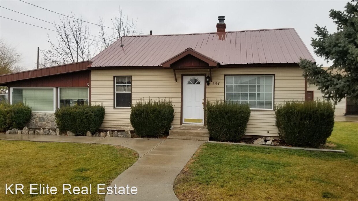 Primary Photo - 2 br, 1 bath House - 2198 S 1000 W