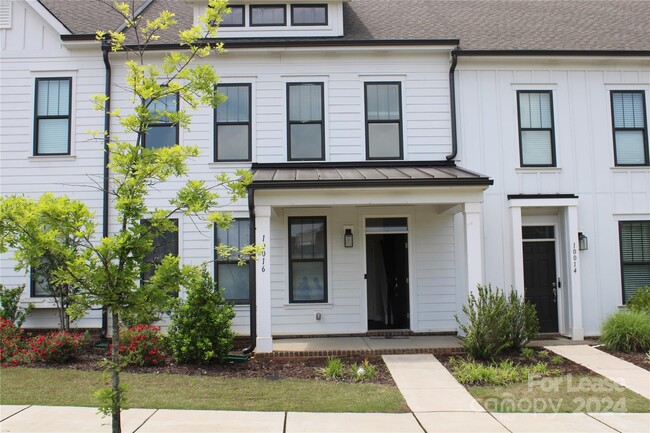 Building Photo - 10016 Tuckers Walk Ct NW