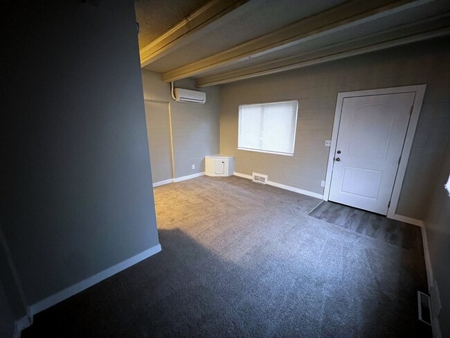 Building Photo - 2253 S 700 E