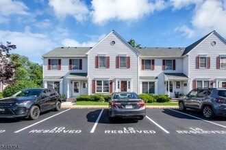 Building Photo - 14 Giles Biondi Ct