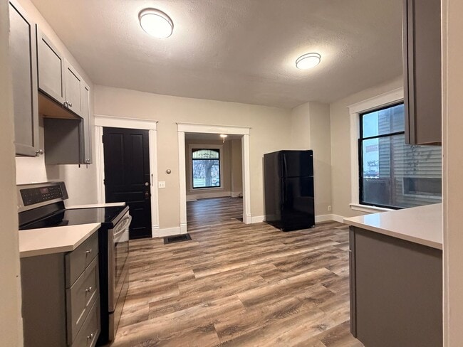 Foto del edificio - 1035 1st Ave S