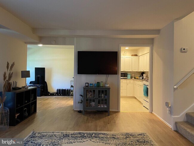 Foto del edificio - 14450 Parkvale Rd
