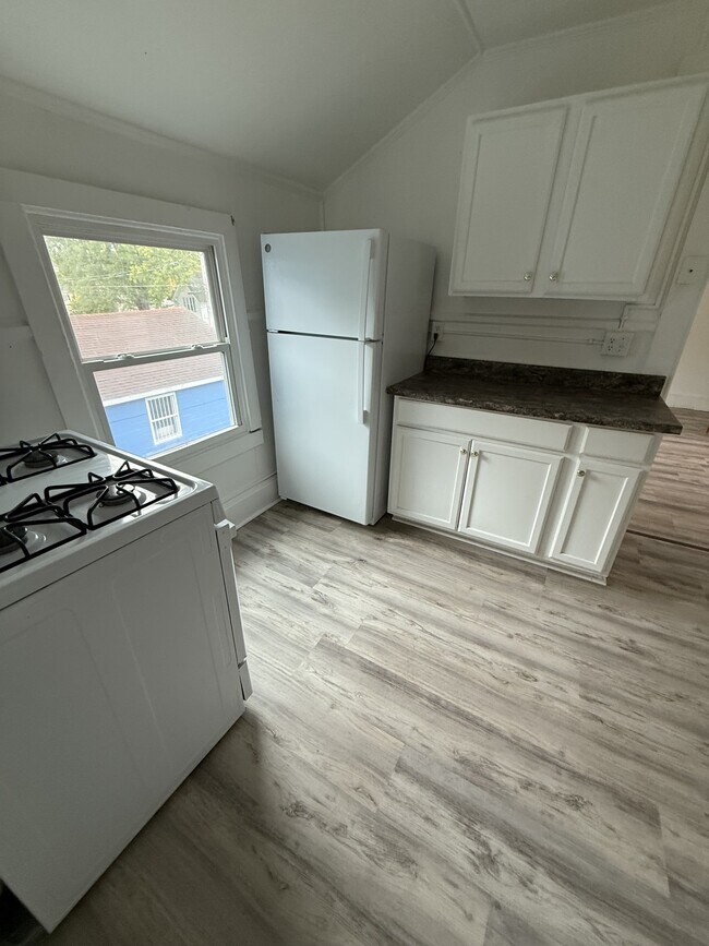 Foto del edificio - 97 W 8th St