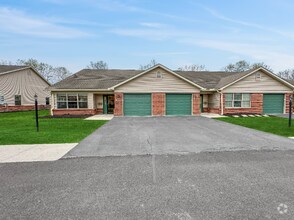 Building Photo - 455 Scioto Villa Ln
