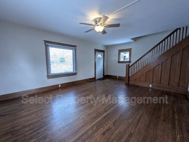 Foto del edificio - 933 Cottage Ave