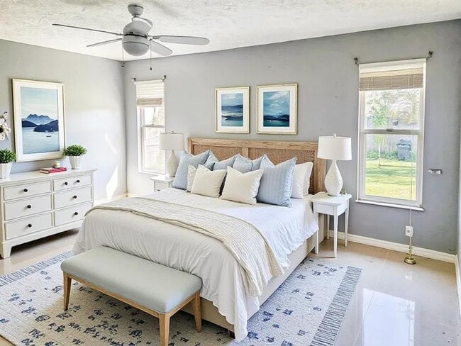 Building Photo - 518 SE Ocean Spray Terrace