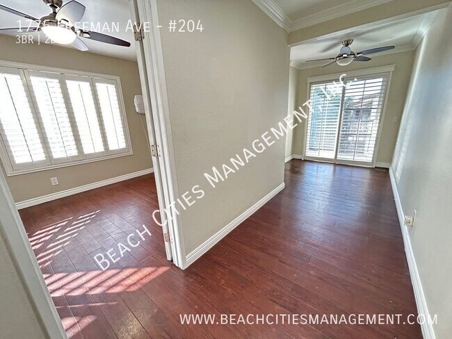 Building Photo - Beautiful 3 Bedroom, 2 Bath Condo with Par...