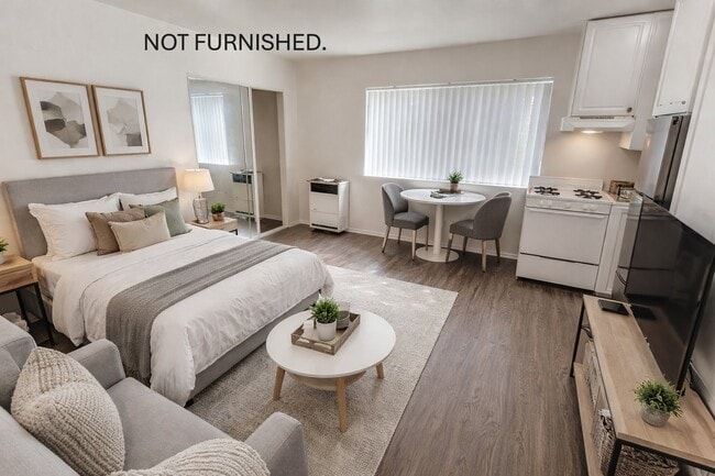 Photo - 1750 S Longwood Ave Apartment