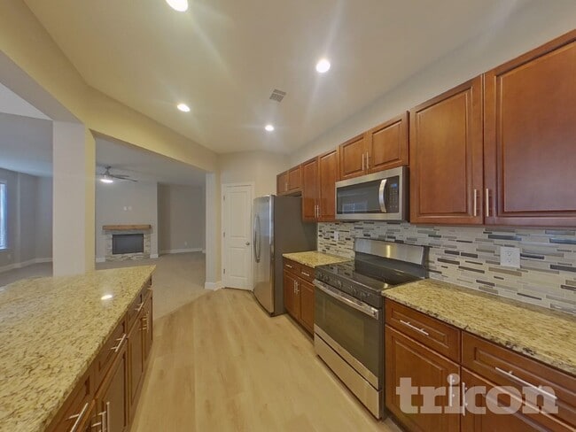 Building Photo - 420 Best Friends Turn Alley