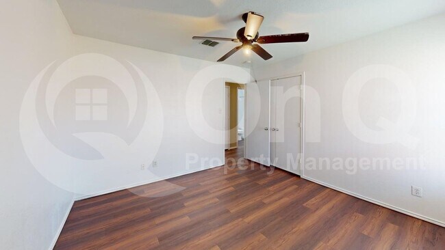 Foto del edificio - 8956 Preakness Cir