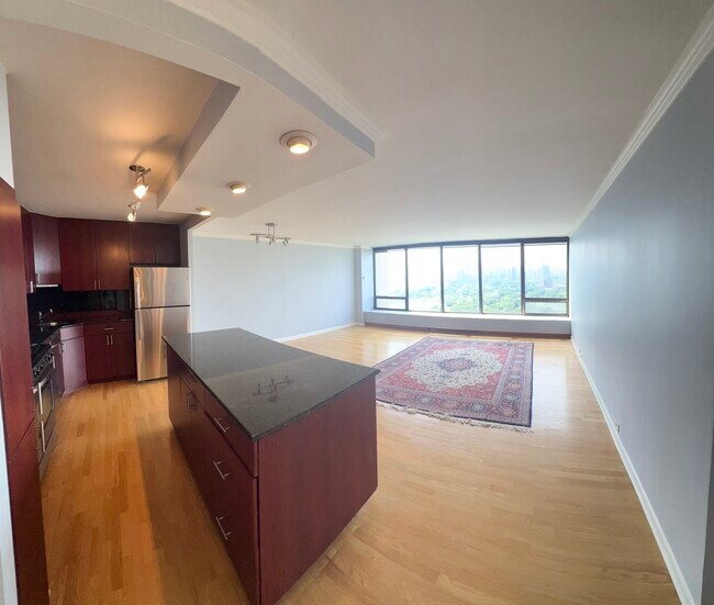 Foto del edificio - 2800 N Lake Shore Dr