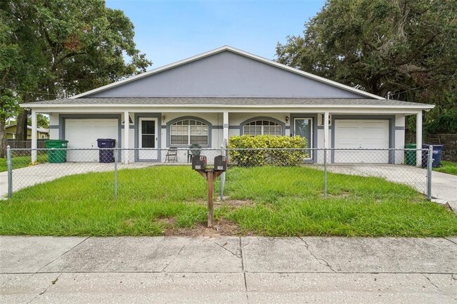 Building Photo - 3115 E 33rd Ave