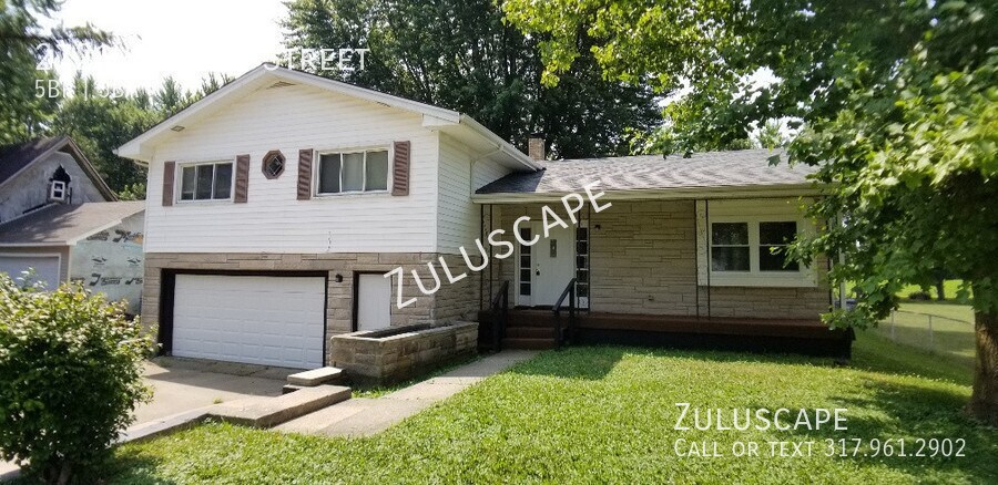 Primary Photo - 5 Bedrooom Tri-level home