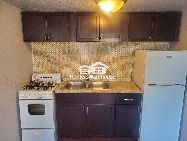 Foto del edificio - 1418 W Mitchell St