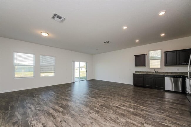 Building Photo - 163 Hidden Lk Lp