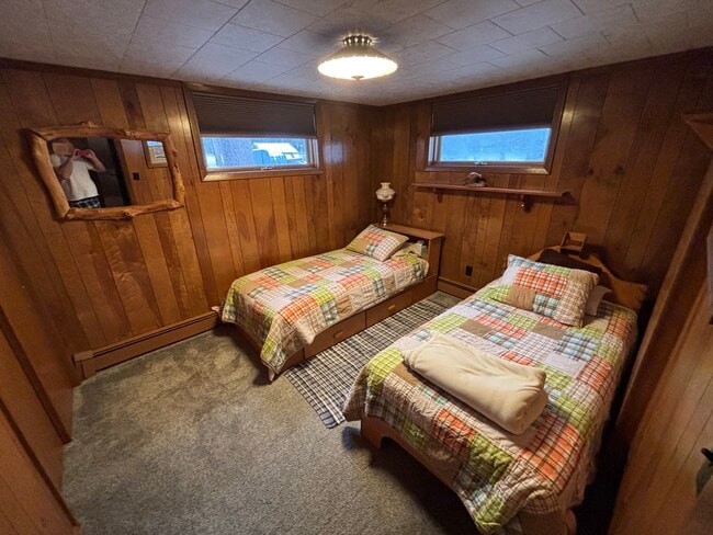 Building Photo - 13936 2 Mile Rd NE