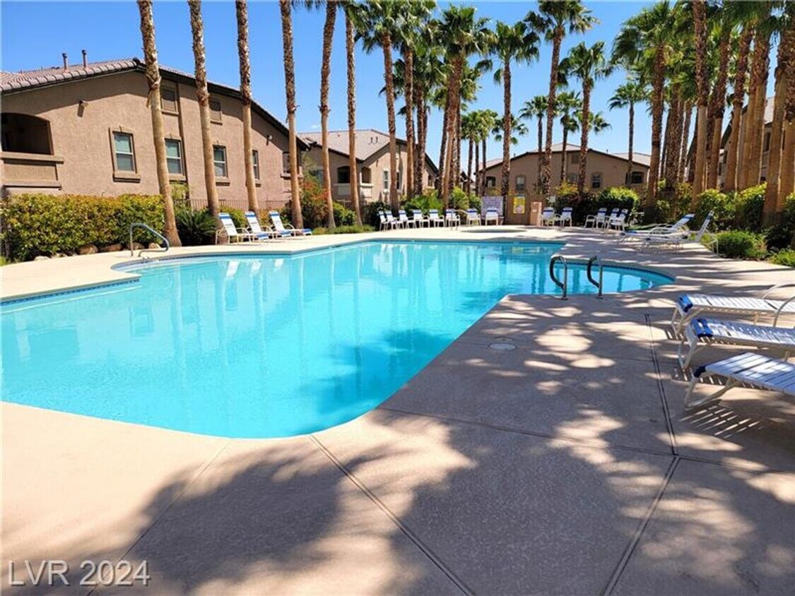Foto principal - 1st Floor Condo in Gated Sunset Cliffs com...